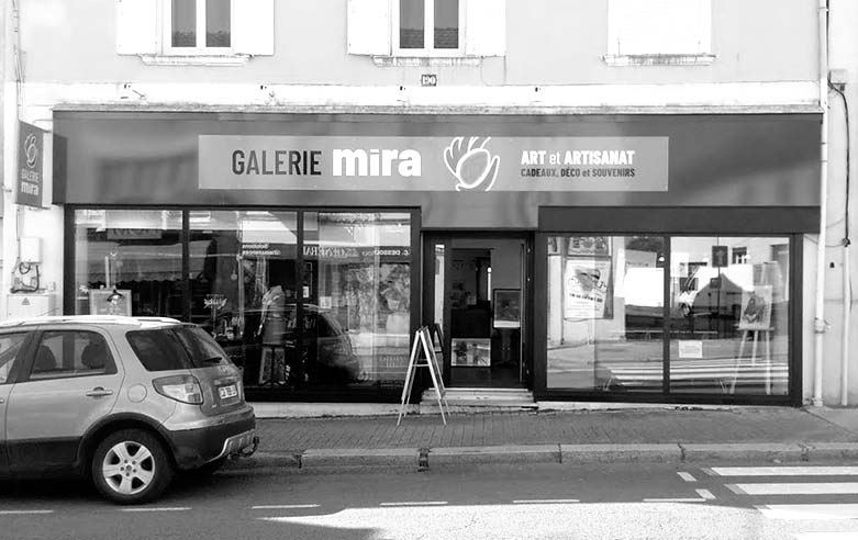 Facade Galerie Mira 2020-06-02