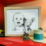 Portrait bébé et doudou, crayon graphite
